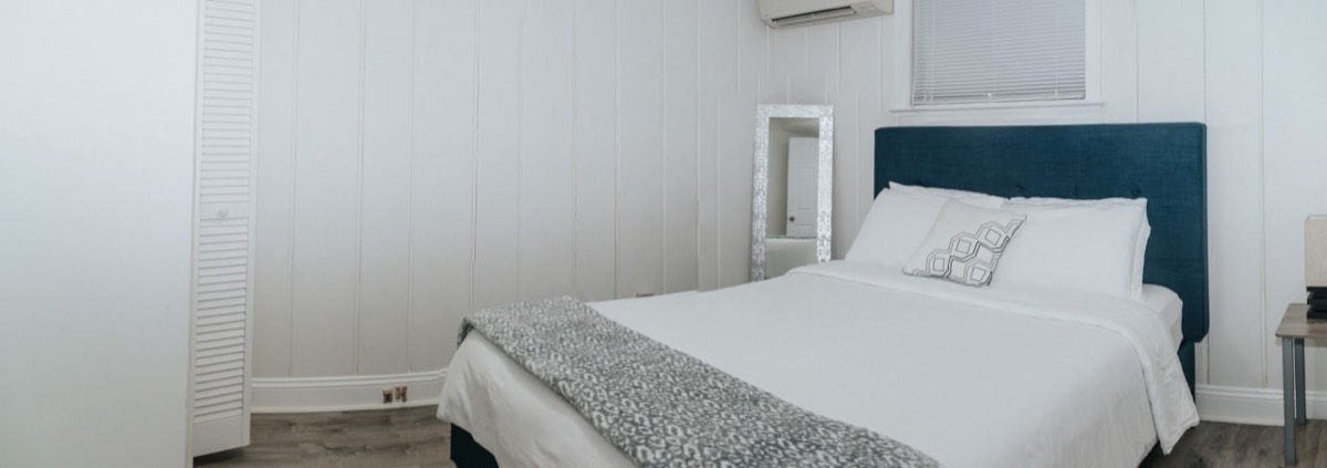 Basement bedroom with mini-split heating and cooling